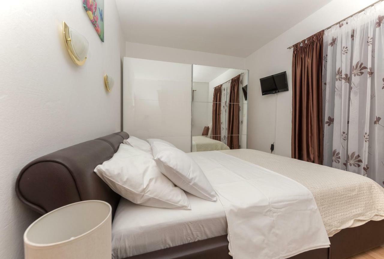 Apartmani Zara & Maris Gradac  Eksteriør bilde