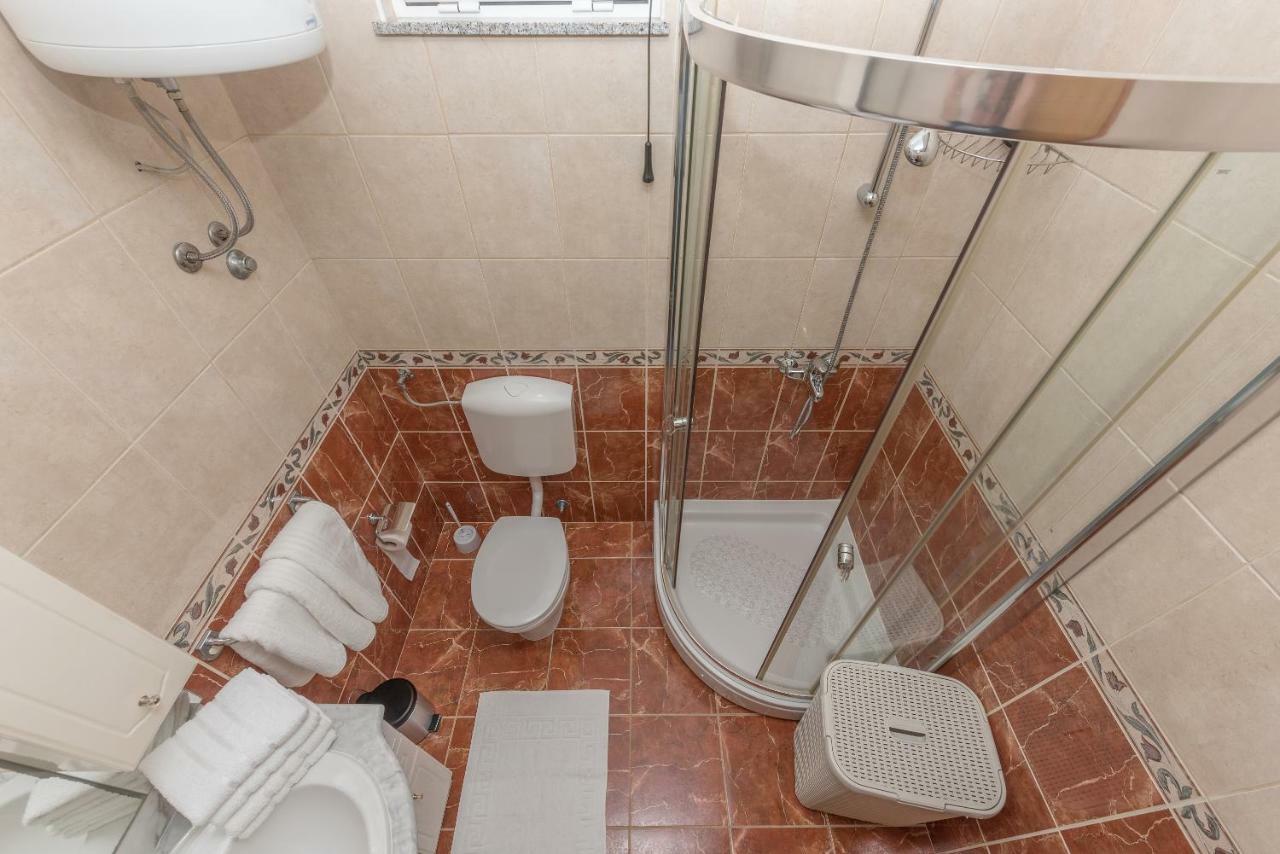 Apartmani Zara & Maris Gradac  Eksteriør bilde