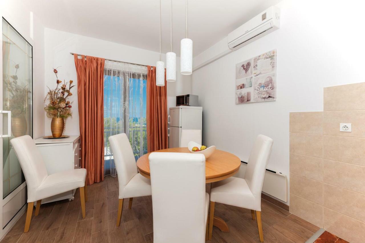 Apartmani Zara & Maris Gradac  Eksteriør bilde