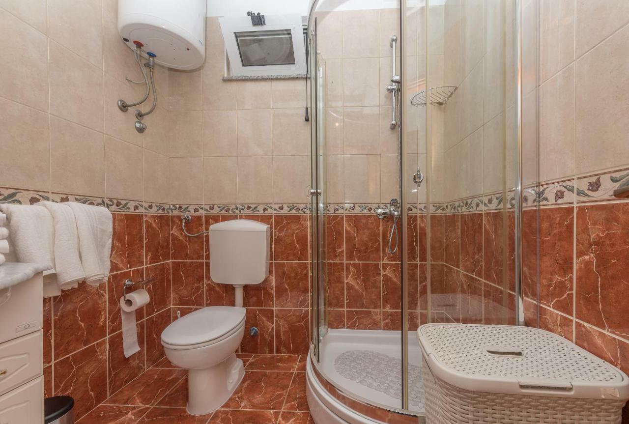 Apartmani Zara & Maris Gradac  Eksteriør bilde