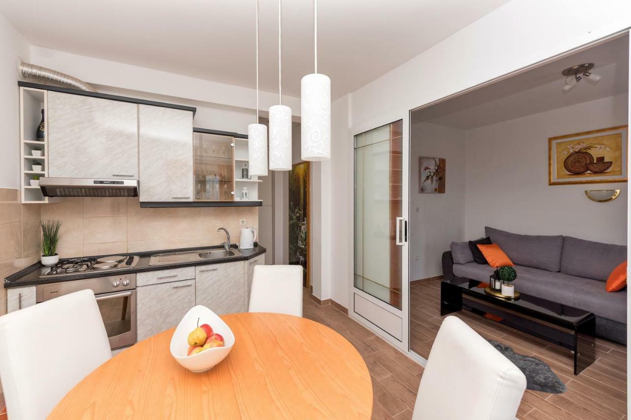 Apartmani Zara & Maris Gradac  Eksteriør bilde