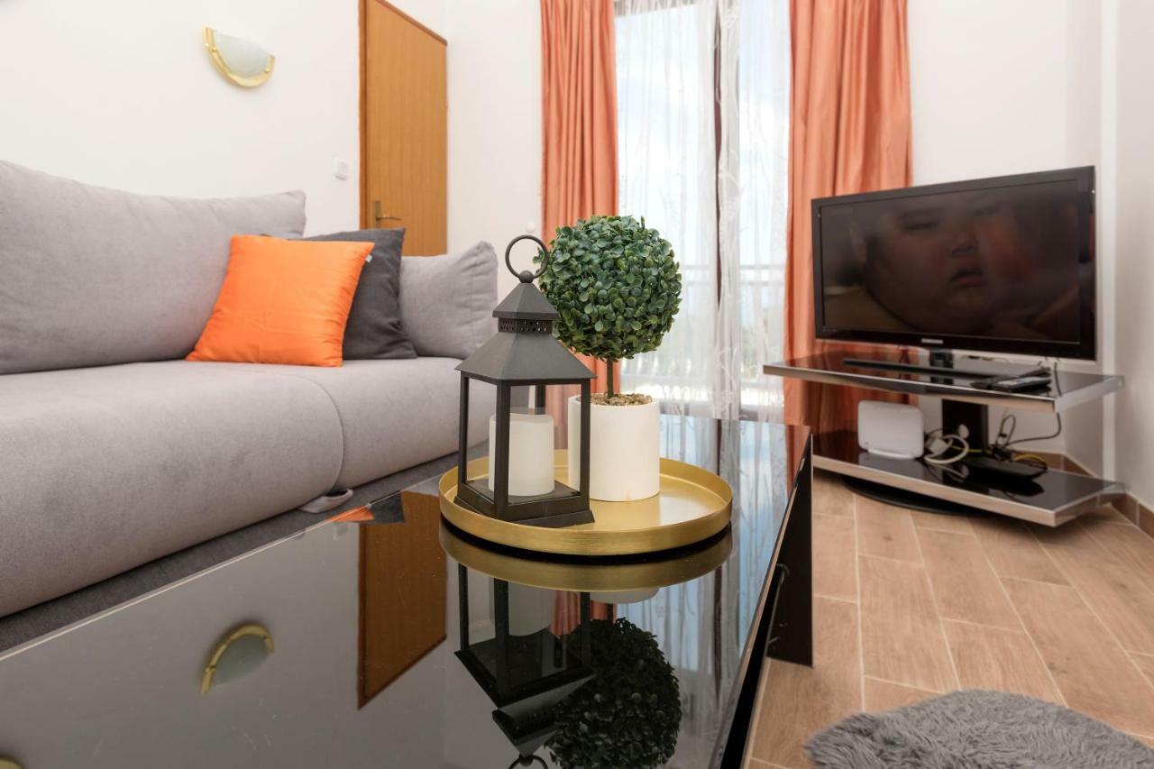 Apartmani Zara & Maris Gradac  Eksteriør bilde