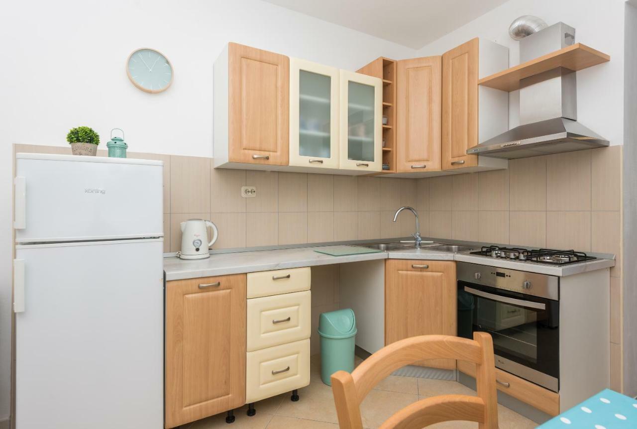 Apartmani Zara & Maris Gradac  Eksteriør bilde